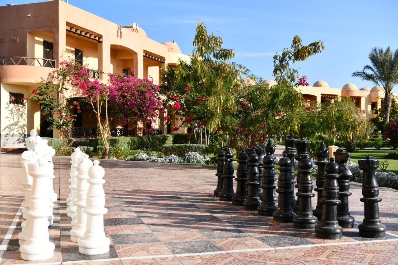 Wadi Lahmy Azur Resort - Soft All-Inclusive Abū Ghuşūn Esterno foto