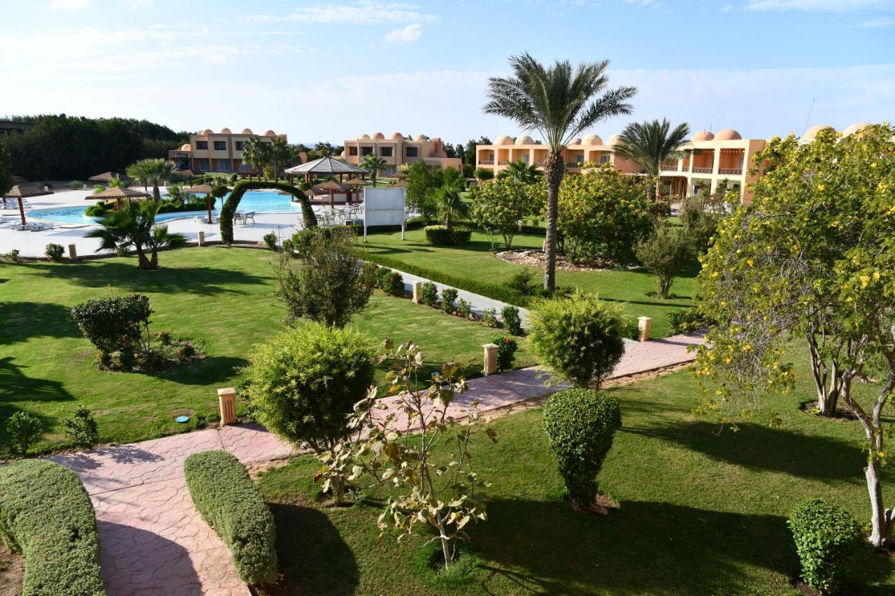 Wadi Lahmy Azur Resort - Soft All-Inclusive Abū Ghuşūn Esterno foto
