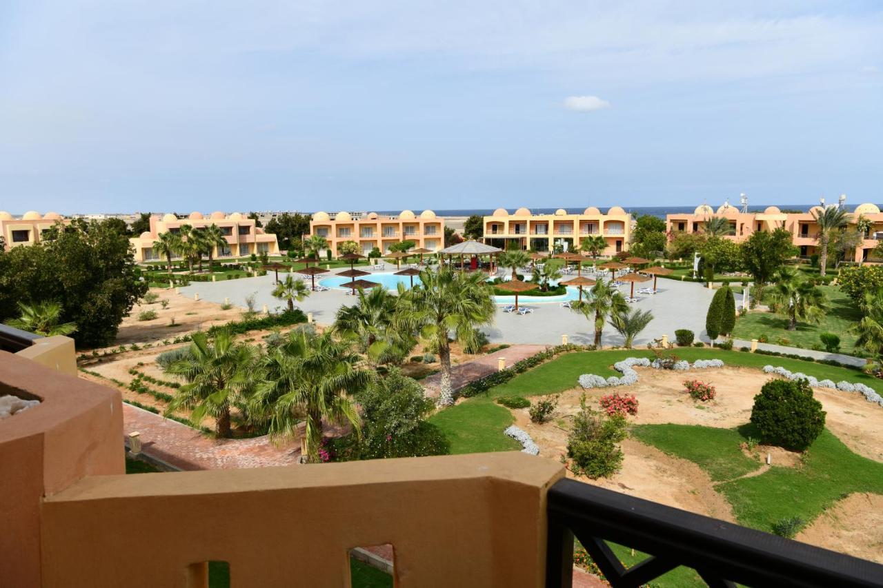 Wadi Lahmy Azur Resort - Soft All-Inclusive Abū Ghuşūn Esterno foto