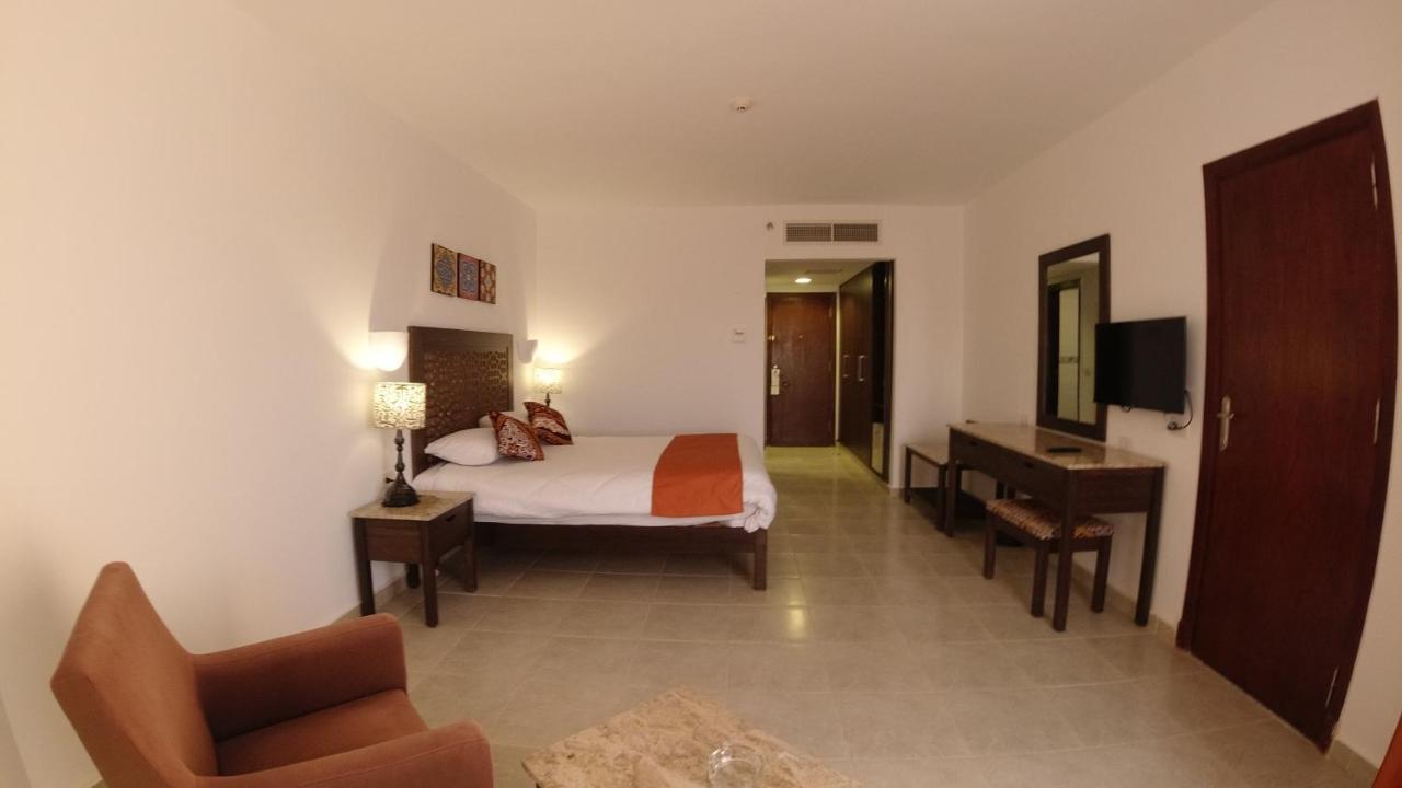 Wadi Lahmy Azur Resort - Soft All-Inclusive Abū Ghuşūn Esterno foto
