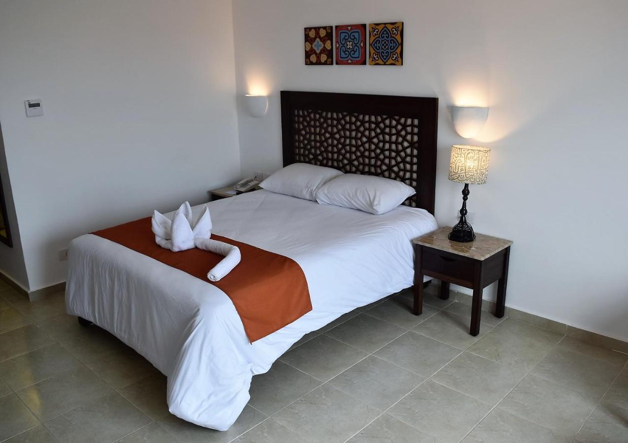 Wadi Lahmy Azur Resort - Soft All-Inclusive Abū Ghuşūn Esterno foto