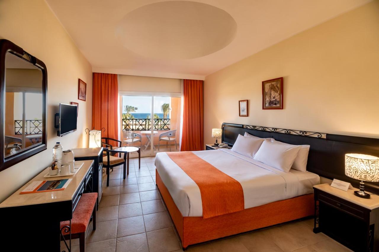 Wadi Lahmy Azur Resort - Soft All-Inclusive Abū Ghuşūn Esterno foto