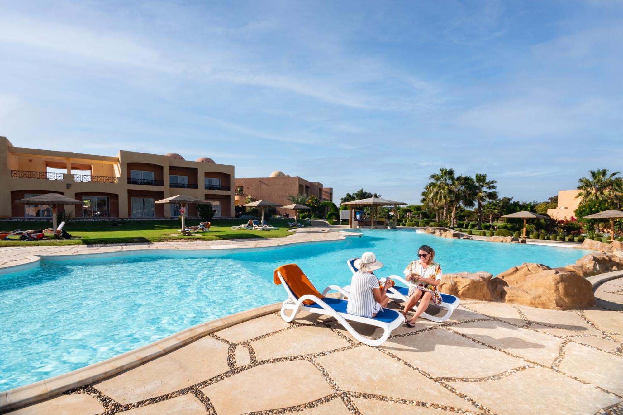 Wadi Lahmy Azur Resort - Soft All-Inclusive Abū Ghuşūn Esterno foto