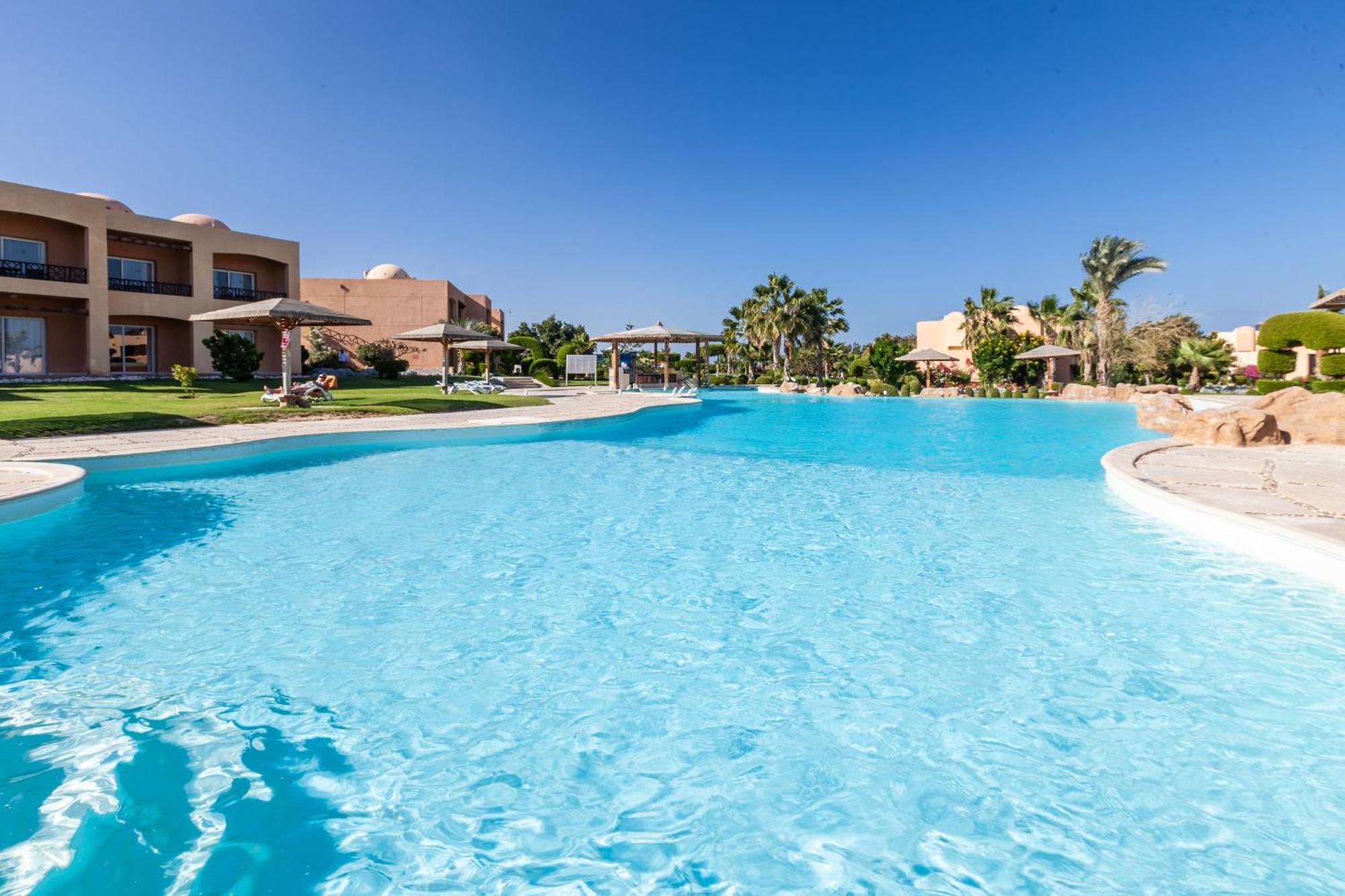 Wadi Lahmy Azur Resort - Soft All-Inclusive Abū Ghuşūn Esterno foto